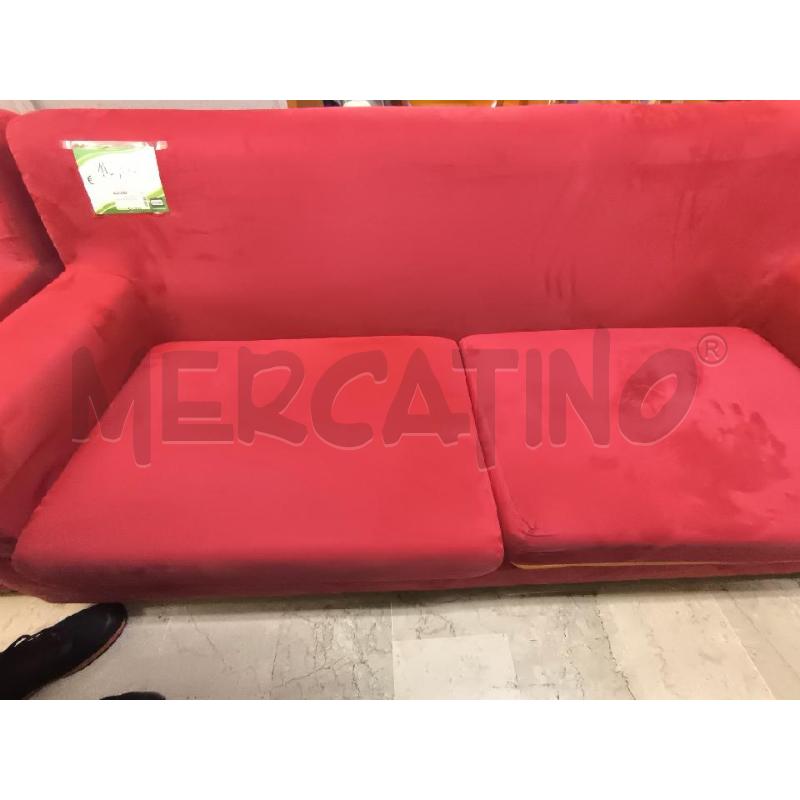 DIVANO ROSSO 3 POSTI | Mercatino dell'Usato Mestre 3