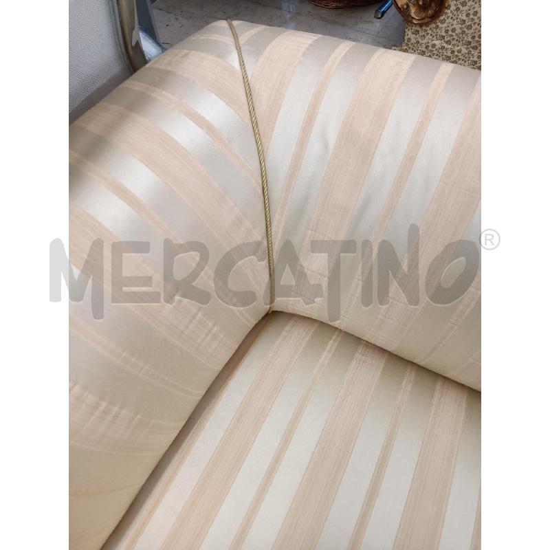 DIVANO TESSUTO A RIGHE BEIGE | Mercatino dell'Usato Mestre 3