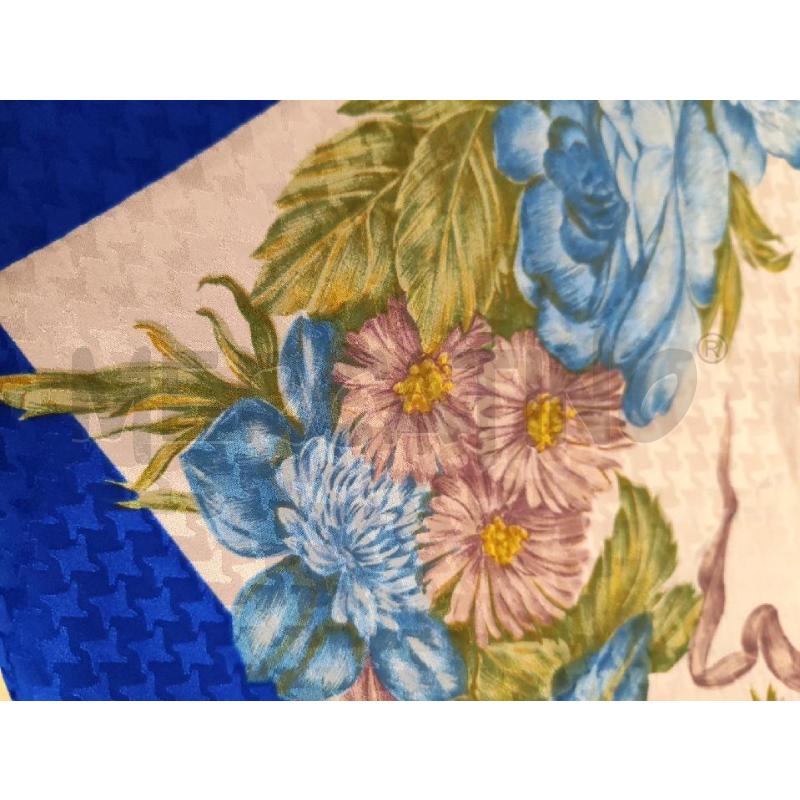FOULARD RENATO BALESTRA ROSA CONTORNO BLU FIORI | Mercatino dell'Usato Mestre 2