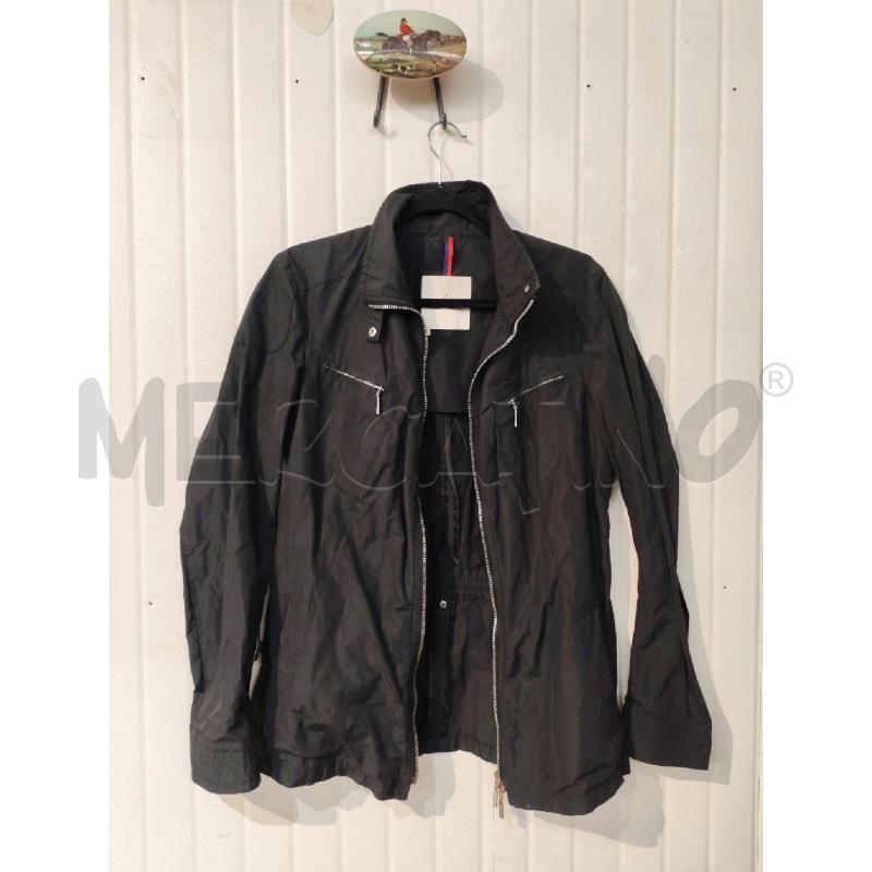 GIUBBINO DONNA MONCLER NERO PICCOLO DIFETTO DIETRO | Mercatino dell'Usato Mestre 3