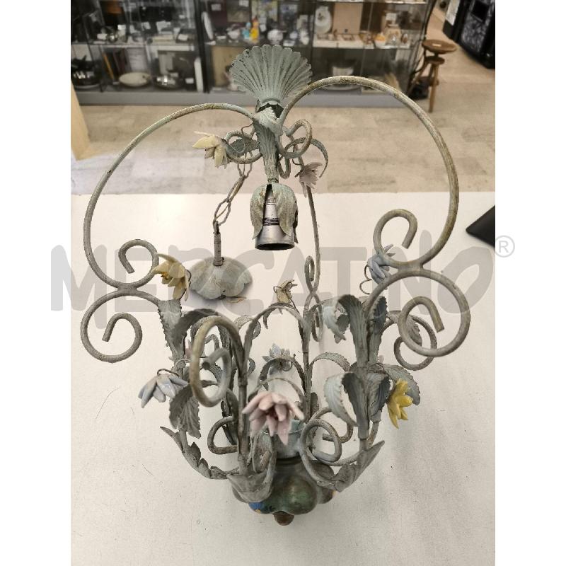 LAMPADARIO IN METALLO VERDE CHIARO CON FIORI | Mercatino dell'Usato Mestre 1