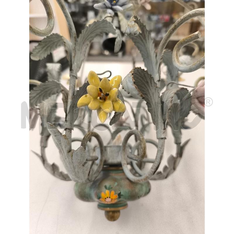 LAMPADARIO IN METALLO VERDE CHIARO CON FIORI | Mercatino dell'Usato Mestre 3
