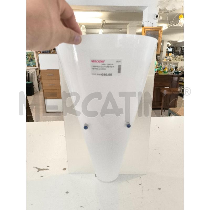 LAMPADA DA PARETE IN VETRO A CONO | Mercatino dell'Usato Mestre 3