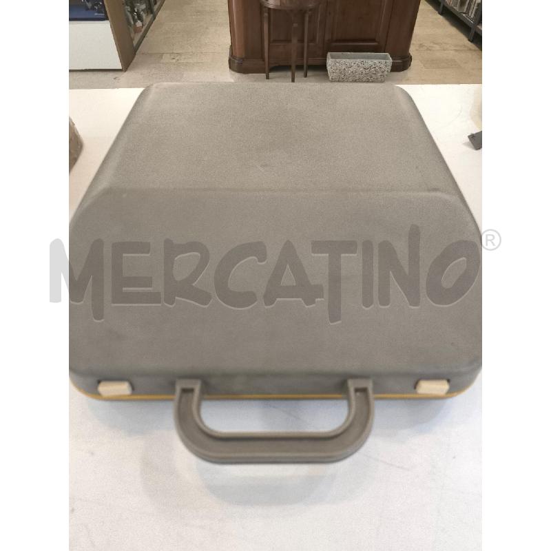 MACCHINA DA SCRIVERE UNDERWOOD 319 GIALLA | Mercatino dell'Usato Mestre 3