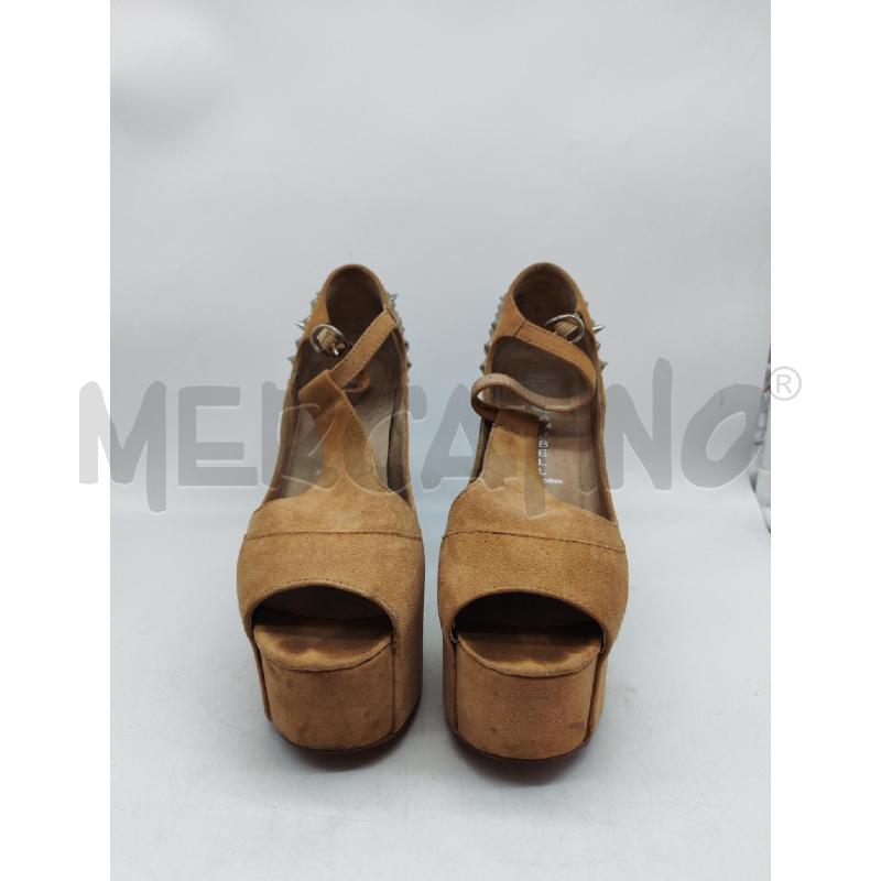 SANDALI DONNA JEFFREY CAMPBELL BEIGE CON BORCHIE | Mercatino dell'Usato Mestre 2
