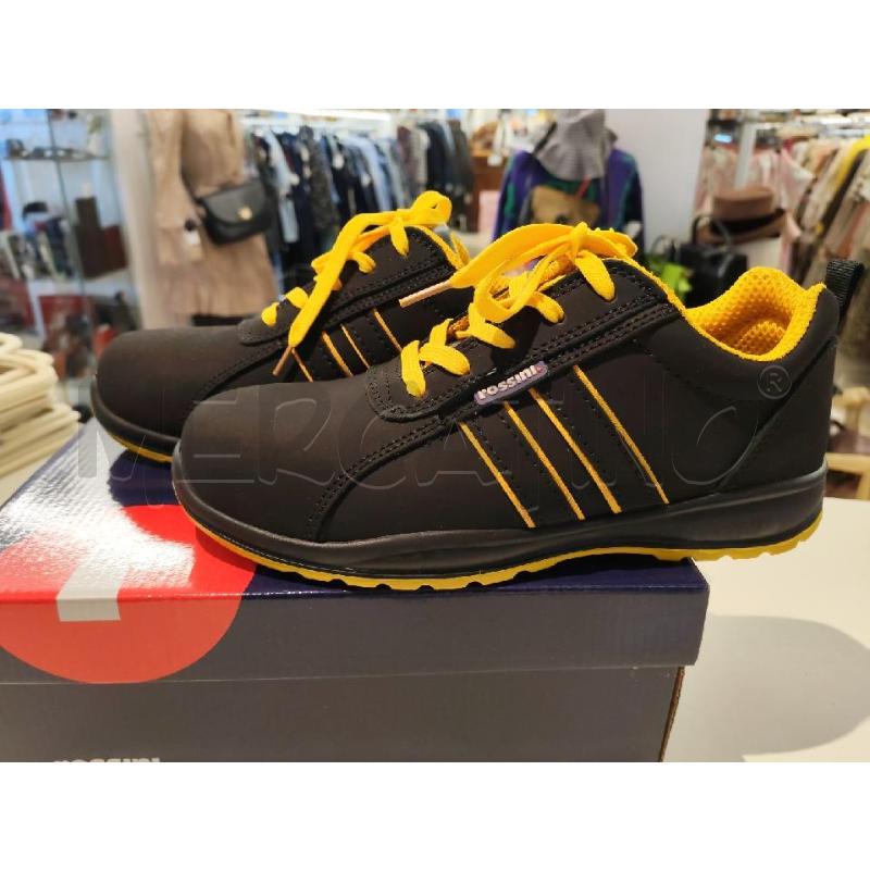SCARPE ANTINFORTUNISTICHE NR 40 ROSSINI NERE GIALLE  | Mercatino dell'Usato Mestre 2