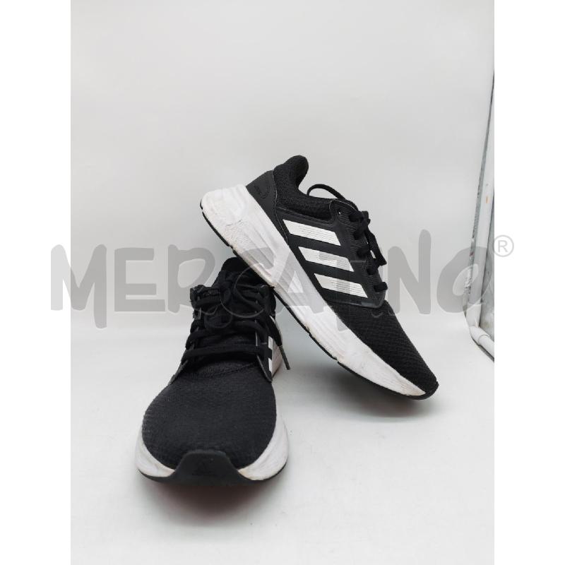 SCARPE DONNA ADIDAS NERE E BIANCHE ALTE | Mercatino dell'Usato Mestre 2