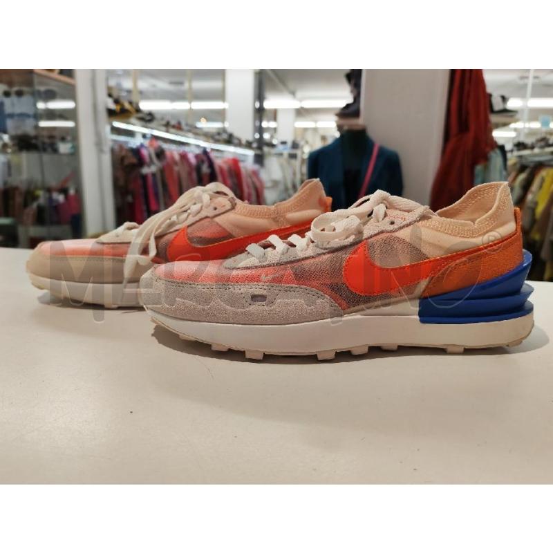 SCARPE DONNA NIKE WAFFLE ONE ARANCIONI BIANCHE BLU | Mercatino dell'Usato Mestre 3