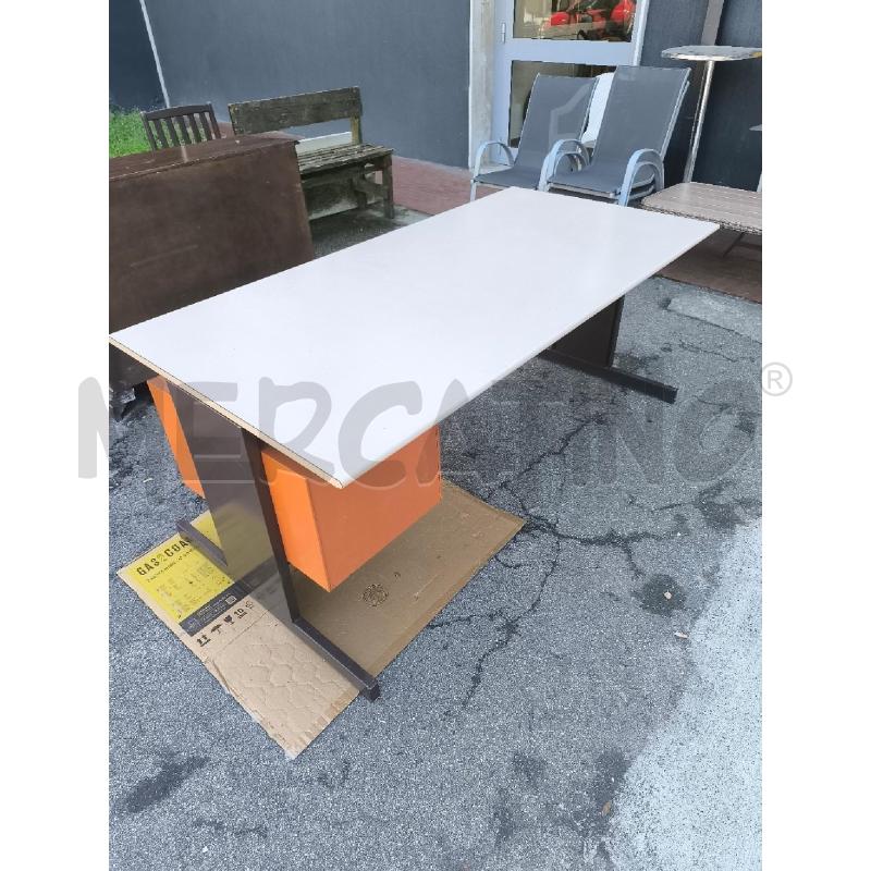 SCRIVANIA OLIVETTI CASSETTIERA ARANCIONE | Mercatino dell'Usato Mestre 3