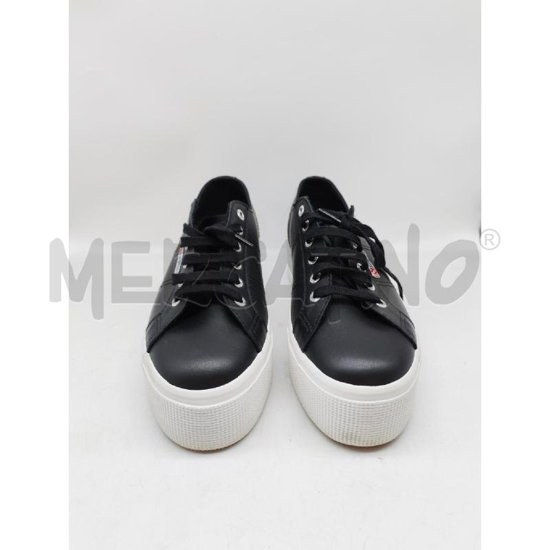 SNEAKERS DONNA NERE SUOLA BIANCA | Mercatino dell'Usato Mestre 2