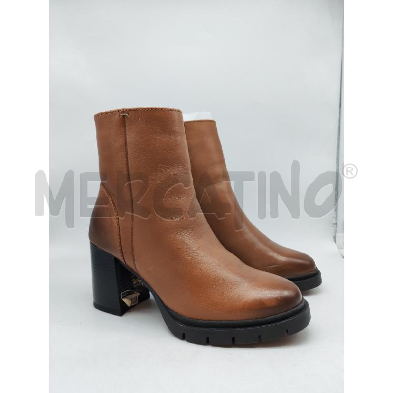 STIVALETTI DONNA BATA BEIGE CON TACCO LARGO  | Mercatino dell'Usato Mestre 3
