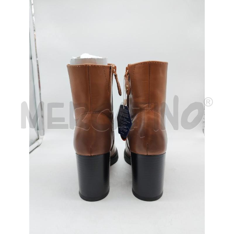 STIVALETTI DONNA BATA BEIGE CON TACCO LARGO  | Mercatino dell'Usato Mestre 4