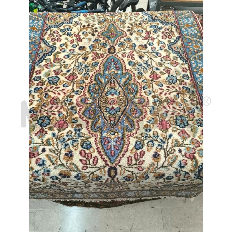 TAPPETO 150 PER 90 BORDO AZZURRO E CREMA | Mercatino dell'Usato Mestre 1