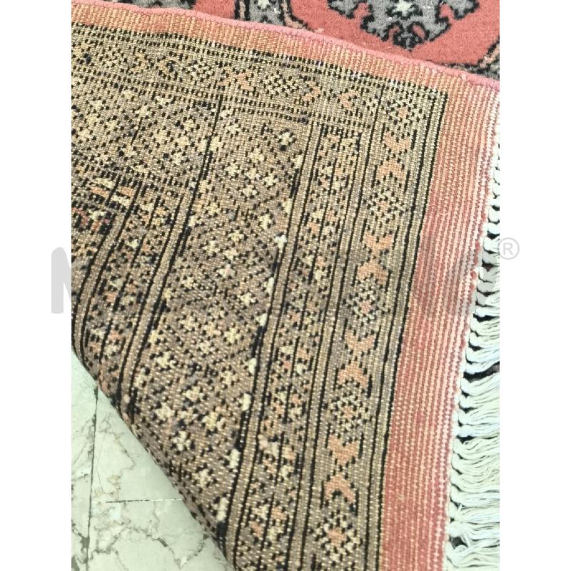 TAPPETO TONI ROSA | Mercatino dell'Usato Mestre 4