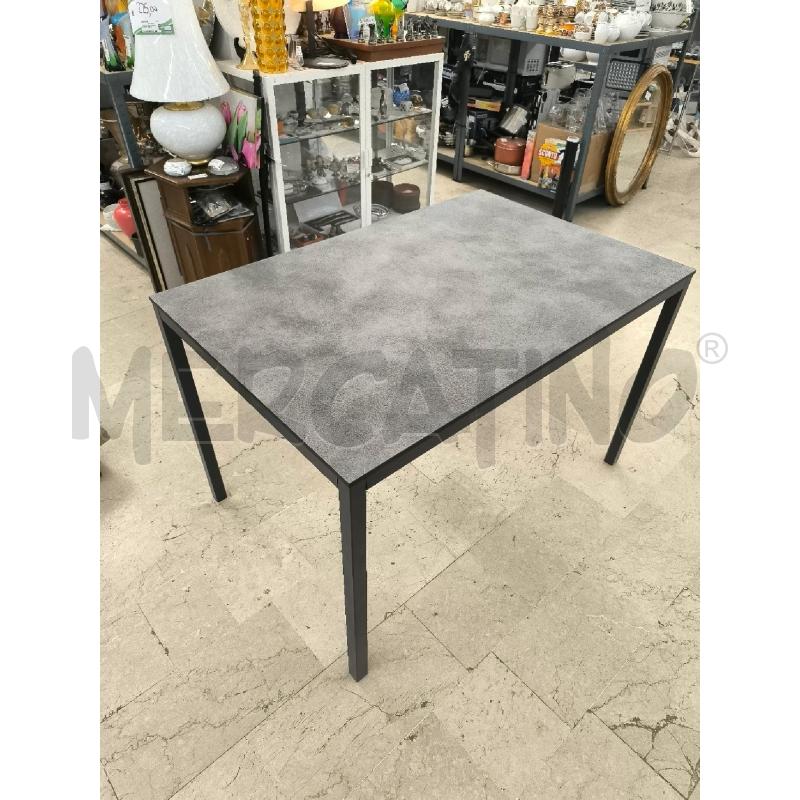 TAVOLO GRIGIO MODERNO | Mercatino dell'Usato Mestre 1