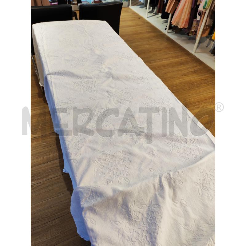 TOVAGLIA 240X240 BIANCA RICAMATA | Mercatino dell'Usato Mestre 1