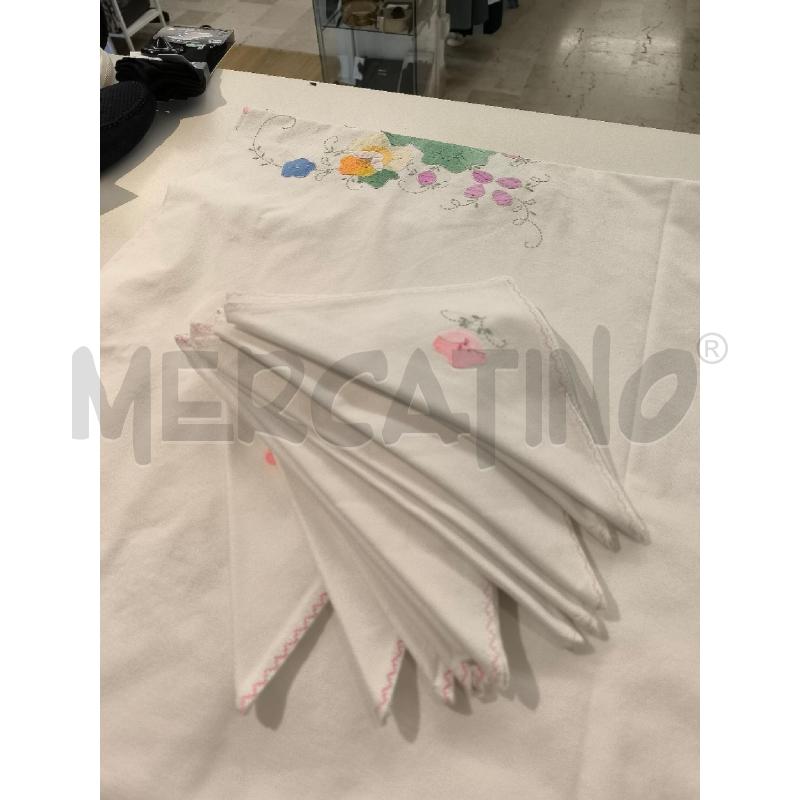 TOVAGLIA BIANCA RICAMI E SPPLICAZIONI CON 12 TOVAGLIOLI | Mercatino dell'Usato Mestre 3