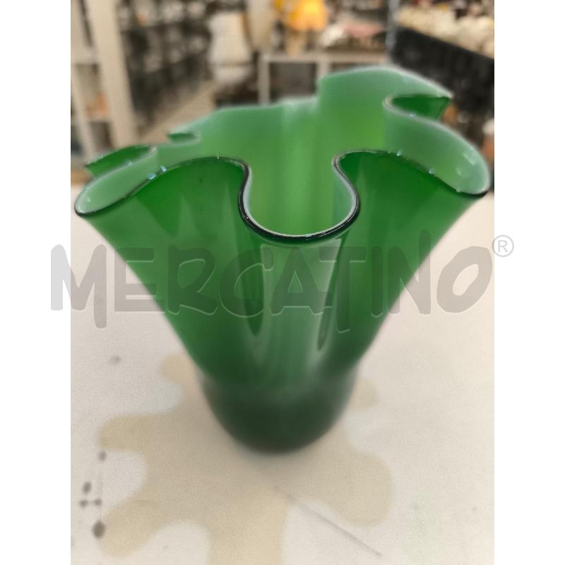 VASO VETRO FAZZOLETTO VERDE INTERNO BIANCO | Mercatino dell'Usato Mestre 4