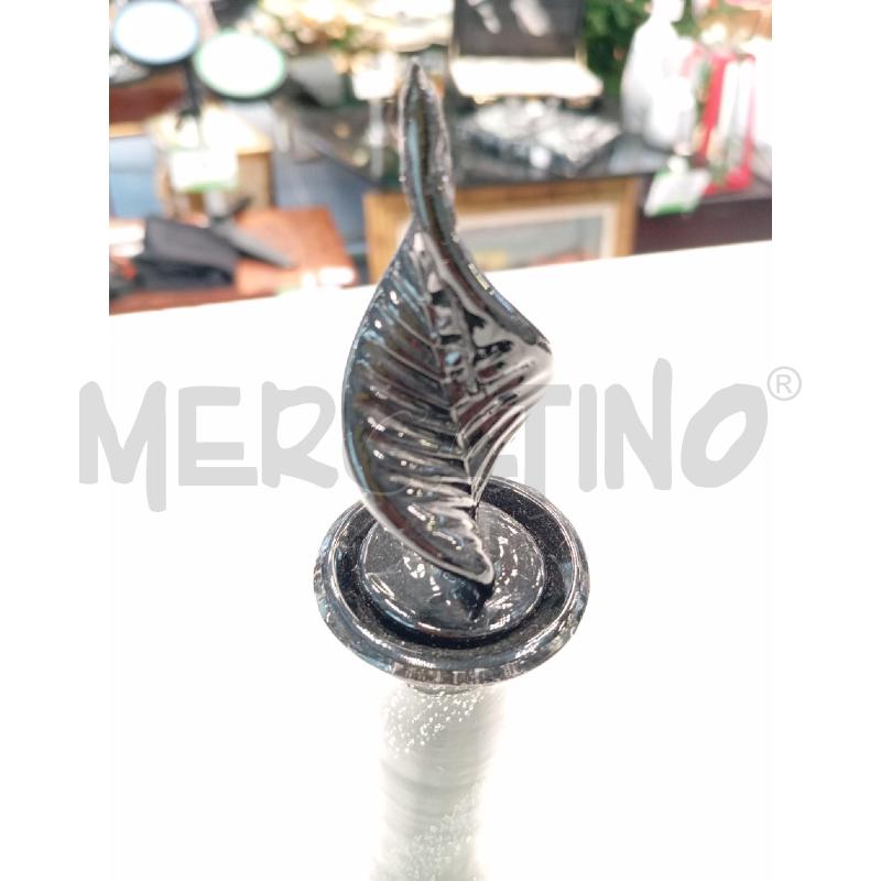 BOTTIGLIA VETRO NERO BIANCO TAPPO FOGLIA | Mercatino dell'Usato Verona fiera 2