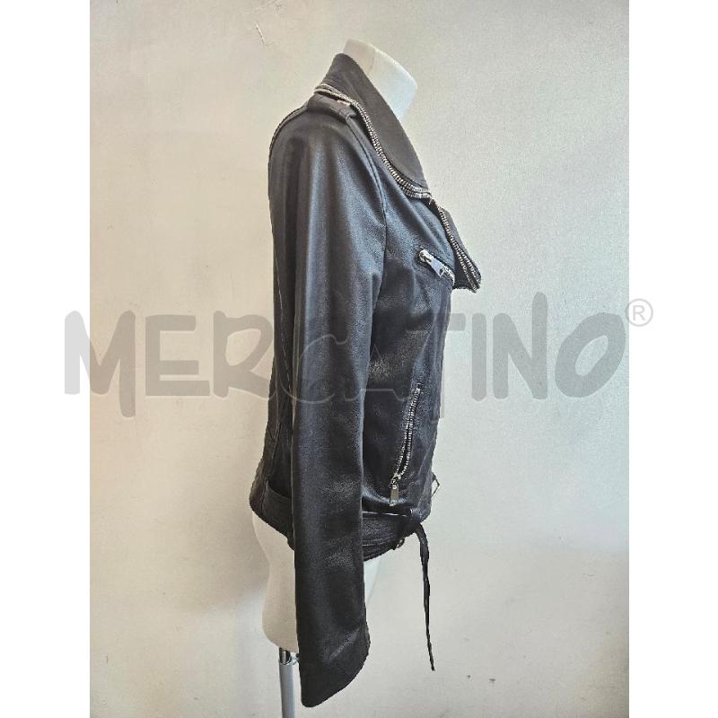 CHIODO D SOUVENIR NERO IN PELLE CON CINTURA | Mercatino dell'Usato Verona fiera 2