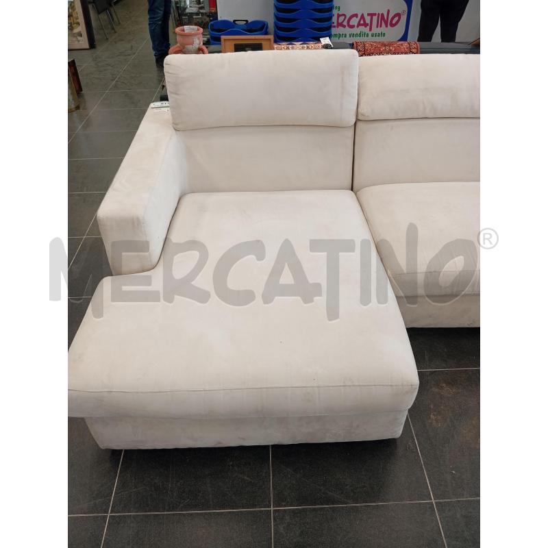 DIVANO CON PENISOLA SX ALCANTARA BEIGE | Mercatino dell'Usato Verona fiera 2