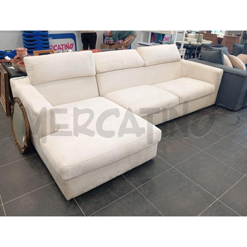 DIVANO CON PENISOLA SX ALCANTARA BEIGE | Mercatino dell'Usato Verona fiera 4