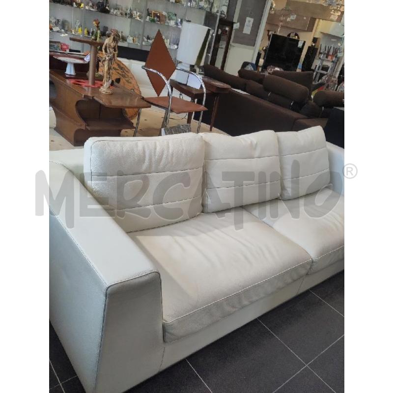 DIVANO MIMO DESIGN PELLE PRIMO FIORE BIANCO | Mercatino dell'Usato Verona fiera 2