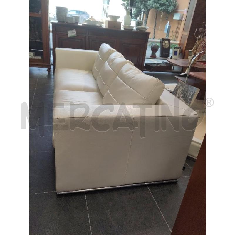 DIVANO MIMO DESIGN PELLE PRIMO FIORE BIANCO | Mercatino dell'Usato Verona fiera 3