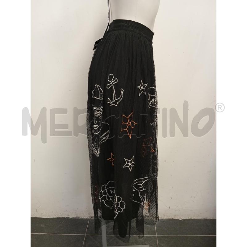GONNA D SHIRTAPORTER NERA POIS VELATO VOLTI RICAMATI METAL | Mercatino dell'Usato Verona fiera 2
