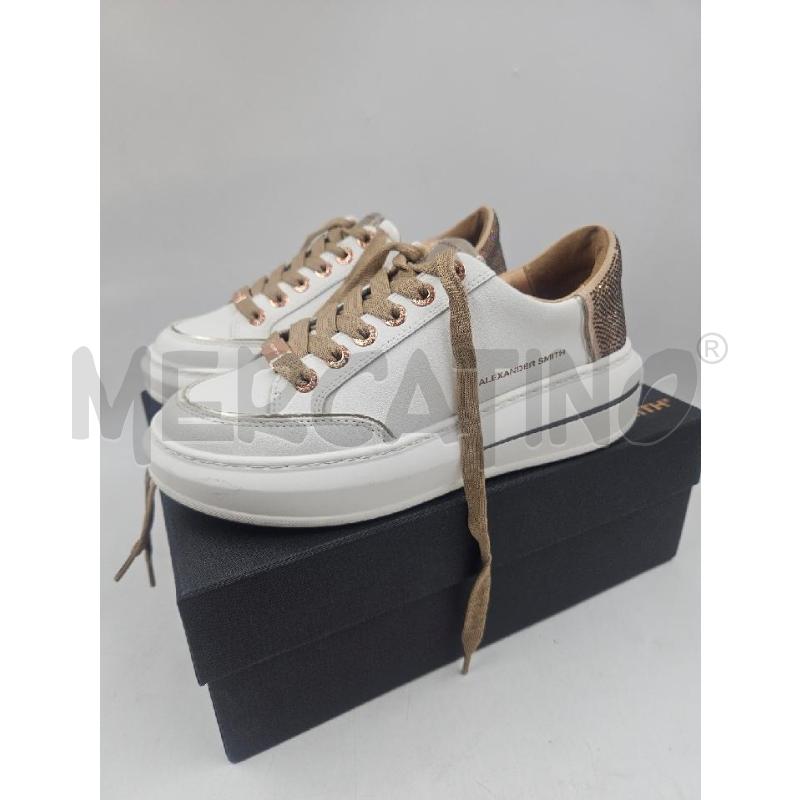 SCARPE D ALEXANDER SMITH BIANCHE CON RETRO STRASS | Mercatino dell'Usato Verona fiera 1