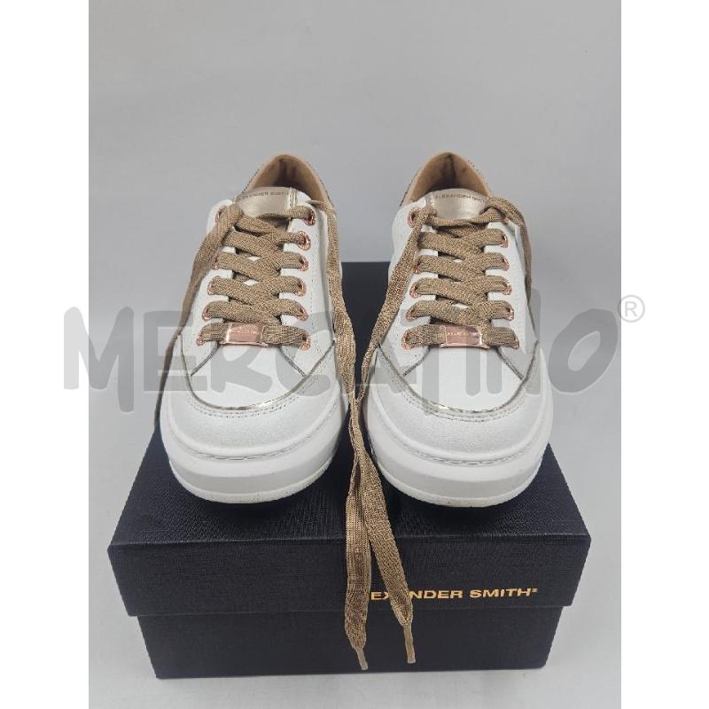 SCARPE D ALEXANDER SMITH BIANCHE CON RETRO STRASS | Mercatino dell'Usato Verona fiera 2