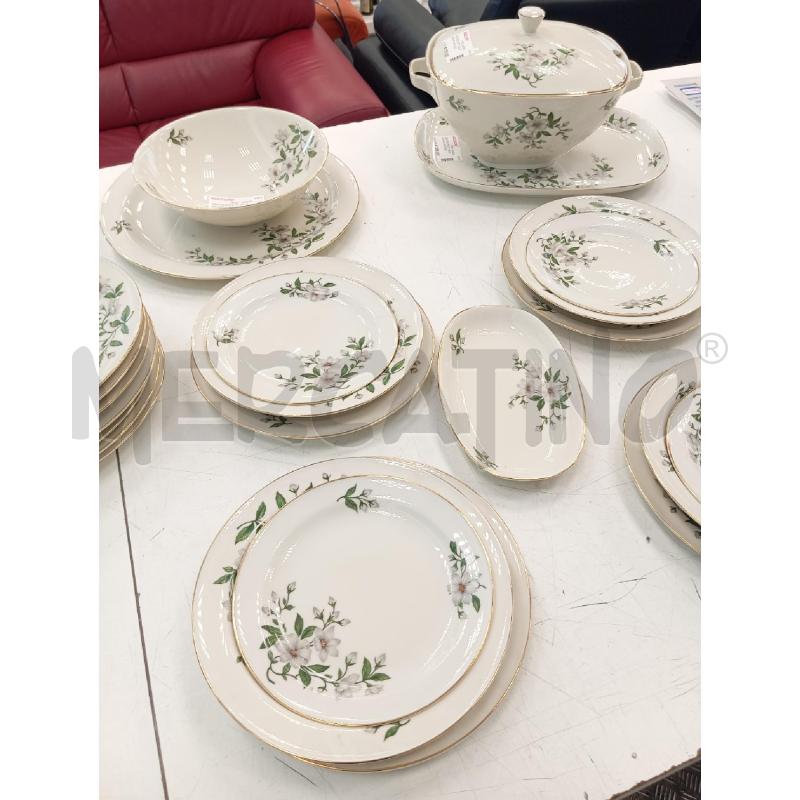 SERVIZIO PIATTI SELB BAVARIA 36+5 DEC FIORE BIANCO | Mercatino dell'Usato Verona fiera 1
