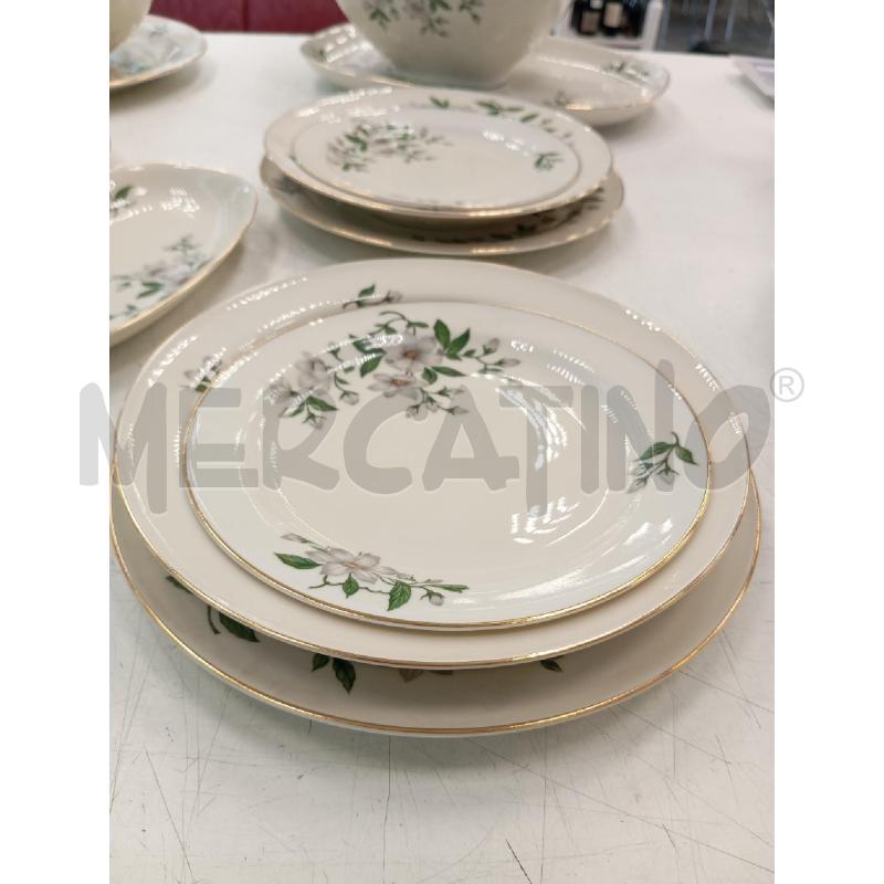 SERVIZIO PIATTI SELB BAVARIA 36+5 DEC FIORE BIANCO | Mercatino dell'Usato Verona fiera 2