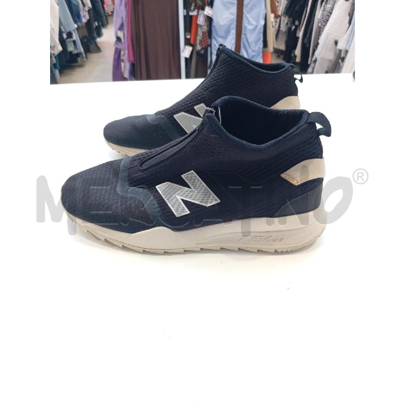 SNEAKERS U NEW BALANCE NERE LETTERA BIA  | Mercatino dell'Usato Verona fiera 1