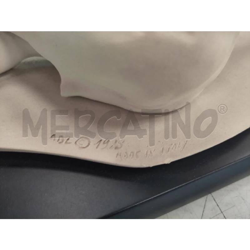 STATUA DAMA SEDUTA BIA SUPP/NER | Mercatino dell'Usato Verona fiera 4
