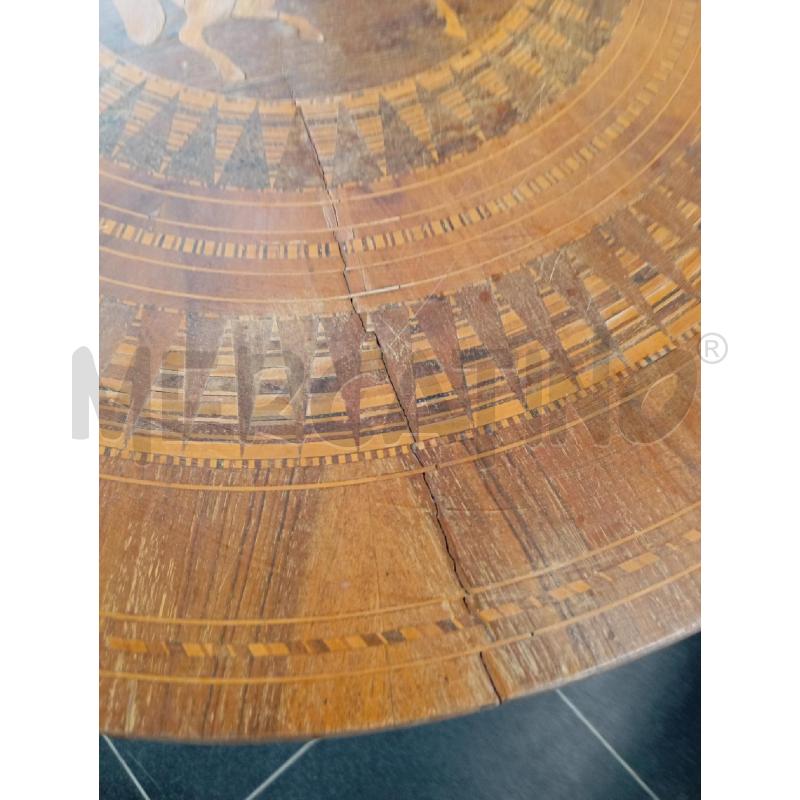 TAVOLINO VECCHIO TONDO INTARSIATO | Mercatino dell'Usato Verona fiera 3