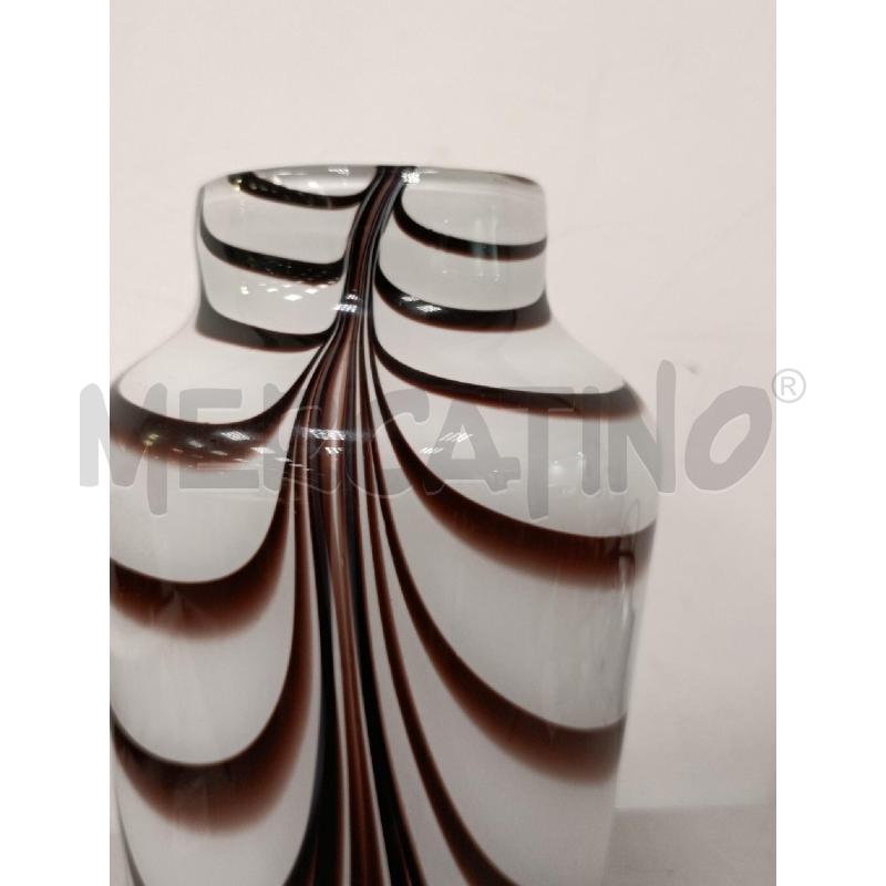 VASO VETRO BIANCO MARRONE LINEE CURVE  | Mercatino dell'Usato Verona fiera 3