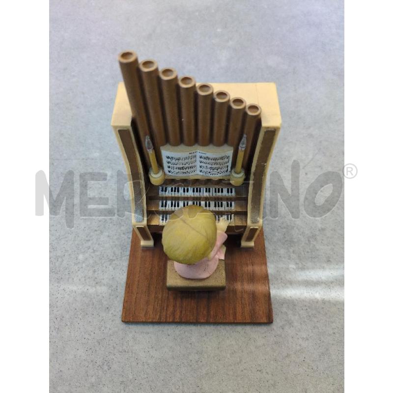 CARILLON MERTON BAMBINO CON PIANOF. | Mercatino dell'Usato Lugagnano di sona 1