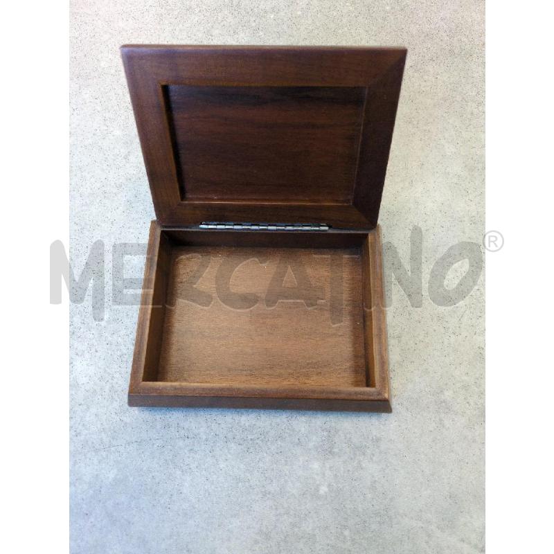 COFANETTO IN LEGNO CON PANNELLO DECO FIORI  | Mercatino dell'Usato Lugagnano di sona 2
