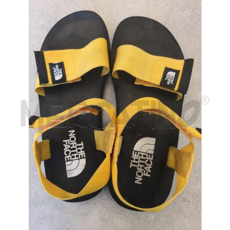 SANDALI THE NORTH FACE GIALLI  | Mercatino dell'Usato Lugagnano di sona 2