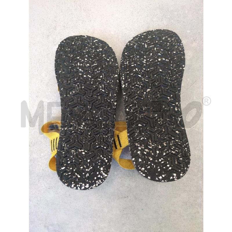 SANDALI THE NORTH FACE GIALLI  | Mercatino dell'Usato Lugagnano di sona 3