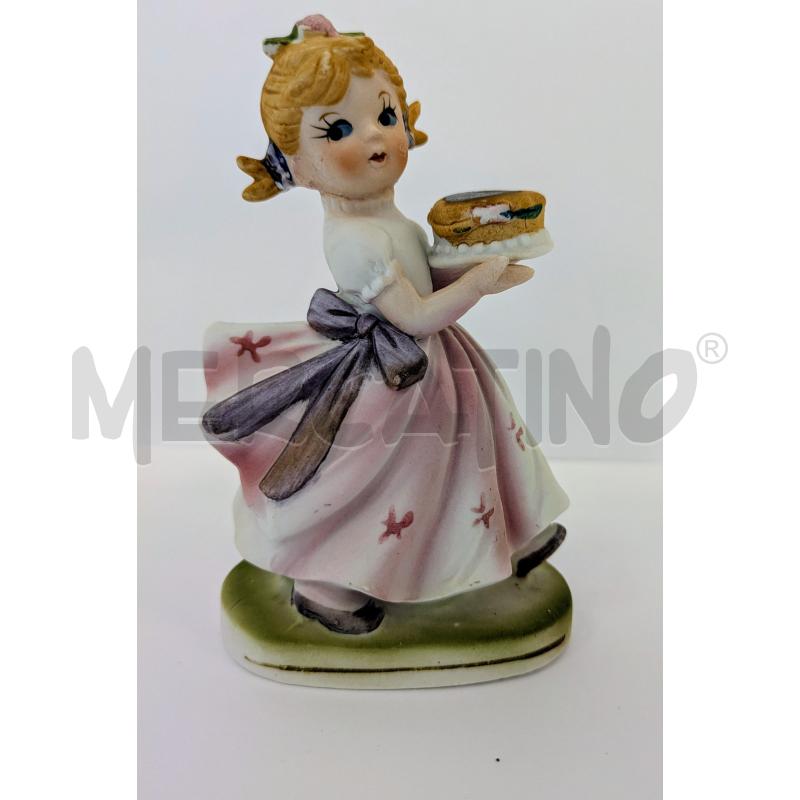 STATUA RAGAZZA CON TORTA  | Mercatino dell'Usato Lugagnano di sona 2