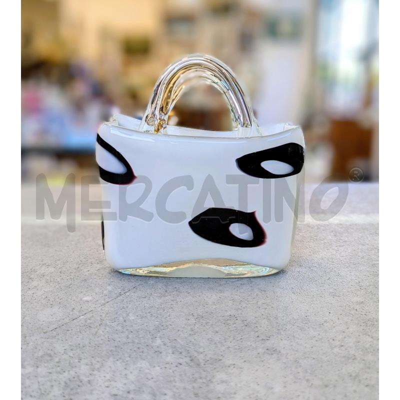 VASETTO IN VETRO FORMA BORSA BIANCO MACCHIE NERE  | Mercatino dell'Usato Lugagnano di sona 2