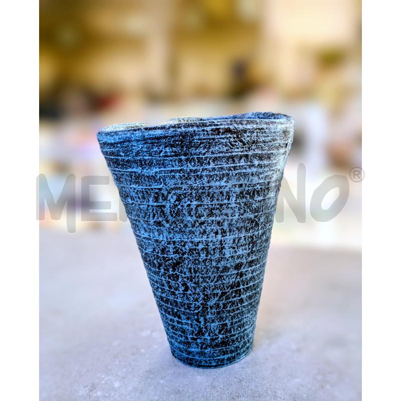 VASO BLU EFFETTO INVECCHIATO  | Mercatino dell'Usato Lugagnano di sona 1