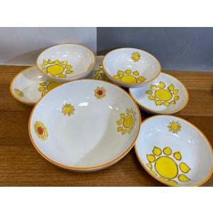 Set spaghettiera con 6 piatti Farfalla in ceramica, Thun