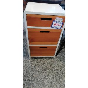 Mercatino dell'usato La Pulce - Cassettiera shabby chic molto elegante con  maniglie in ottone prezzo €100 codice 34350 Confronta i prodotti simili su