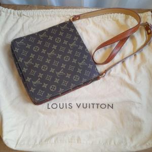 TRACOLLA LOUIS VUITTON SAINT CLOUD COD. 8906VI